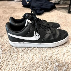 Nike court vision low sneakers size 9.5M 11W